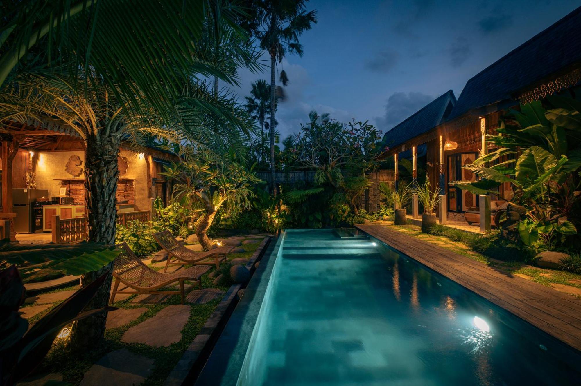 Kubu Kayu Villas Seminyak  Exterior photo